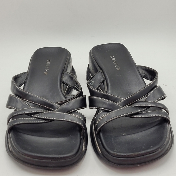 Curfew black leather 2.25" wedge slide sandals W/ criss-cross straps Size 7.5 - Picture 8 of 16